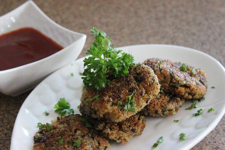 Crispy Quinoa Quinoa based Patties with Spinach