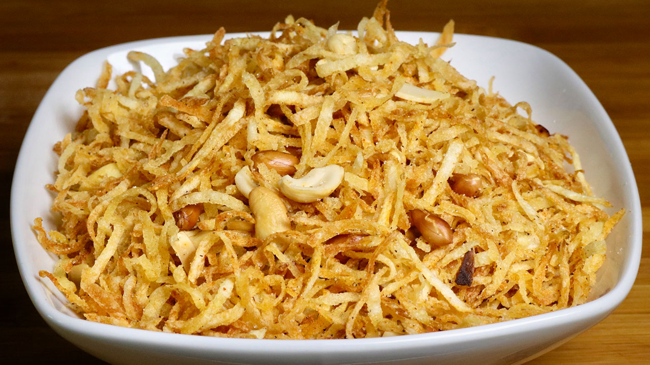 Aloo Lacha Chivda (Spicy Potato Sticks) - Manjula's Kitchen ...