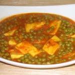 Mattar Paneer (Green Peas With Cheese)
