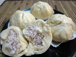 Steamed Buns with Coconut Filling