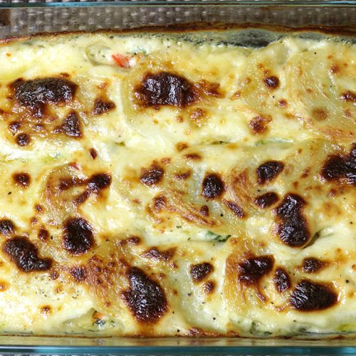 Scalloped Potatoes (Spicy Baked Potatoes) in Creamy Sauce